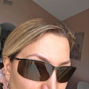 Gucci unisex sunshades. Used